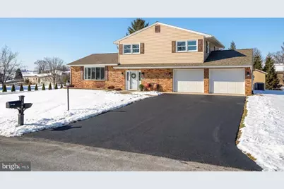 300 Widders Drive, Mechanicsburg, PA 17055 - Photo 1