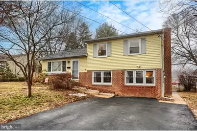 113 E Woodland Drive, Mechanicsburg, PA 17055 - Photo 1