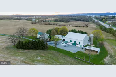1122 W Trindle Road, Mechanicsburg, PA 17055 - Photo 1