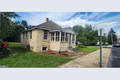 33 E Pine Street, Mount Holly Springs, PA 17065 - Photo 1