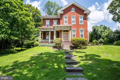 11 E Front Street, Jim Thorpe, PA 18229 - Photo 1