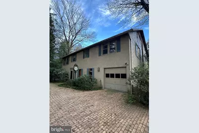 890 N Wayne Avenue, Wayne, PA 19087 - Photo 1