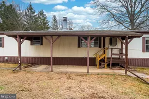 9 Oak Dr, Spring City, PA 19475 - Photo 2