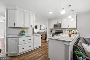 221 Cambridge Cir, Kennett Square, PA 19348 - Photo 12
