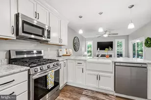 221 Cambridge Cir, Kennett Square, PA 19348 - Photo 8