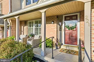 221 Cambridge Cir, Kennett Square, PA 19348 - Photo 4