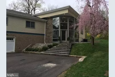 215 Oakwood Lane, Phoenixville, PA 19460 - Photo 1