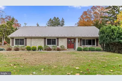 1605 Colonial Road, Harrisburg, PA 17112 - Photo 1