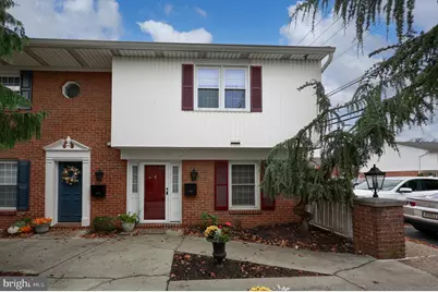 425 W Caracas Avenue, Hershey, PA 17033 - Photo 1