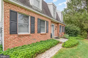 15 Bonnywick Dr, Harrisburg, PA 17111 - Photo 2