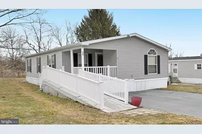 126 Brownstone Park, Hummelstown, PA 17036 - Photo 1