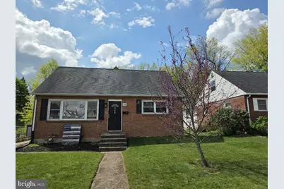 320 E Roosevelt Avenue, Middletown, PA 17057 - Photo 1