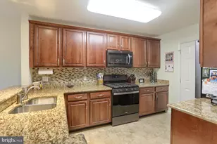 231 Thrush Dr, Hummelstown, PA 17036 - Photo 10