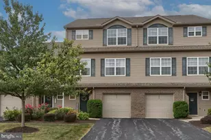 231 Thrush Dr, Hummelstown, PA 17036 - Photo 2