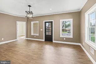 1017 Chambers St, Harrisburg, PA 17113 - Photo 8