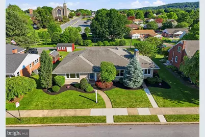 412 W Caracas Avenue, Hershey, PA 17033 - Photo 1
