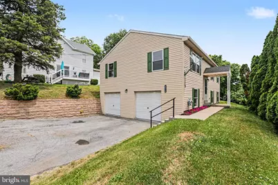 466 Main Street, Harrisburg, PA 17113 - Photo 1