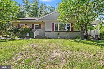 331 Lakewood Drive, Harrisburg, PA 17112 - Photo 1