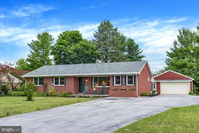 225 E Glenn Road, Hershey, PA 17033 - Photo 1