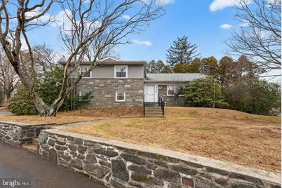 319 Crestview Circle, Media, PA 19063 - Photo 1