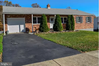 2915 Highwoods Drive, Aston, PA 19014 - Photo 1