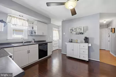 129 E Maple Avenue, Brookhaven, PA 19015 - Photo 1