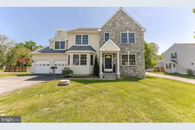 209 W Forestview Avenue, Brookhaven, PA 19015 - Photo 1