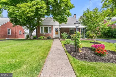 117 W Wayne Avenue, Aldan, PA 19018 - Photo 1