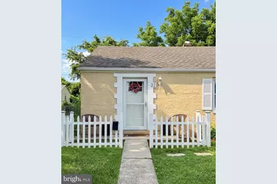 32 Scarlet Avenue, Aston, PA 19014 - Photo 1