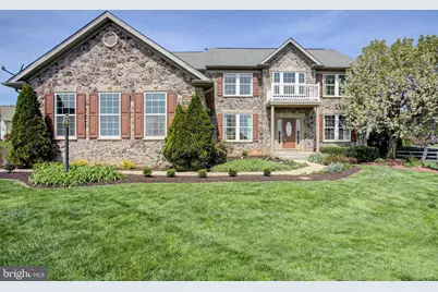 1223 E Pebblebrook Drive, Greencastle, PA 17225 - Photo 1