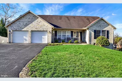 204 Jade Drive, Chambersburg, PA 17202 - Photo 1