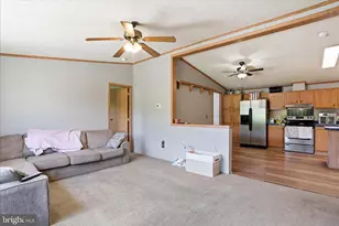 5913 Hager Rd, Greencastle, PA 17225 - Photo 4