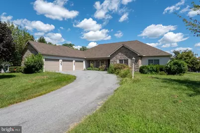 166 Huntingwood Drive, Lancaster, PA 17602 - Photo 1