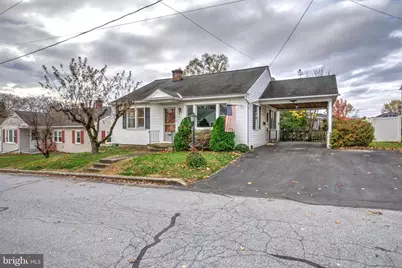 216 N Pitt Street, Manheim, PA 17545 - Photo 1