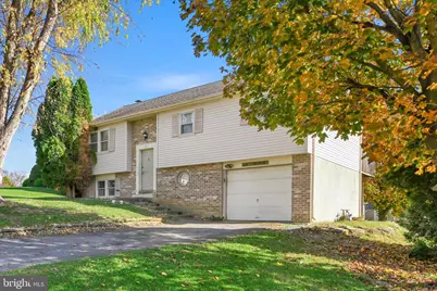 8 Rosewood Drive, Lancaster, PA 17603 - Photo 1