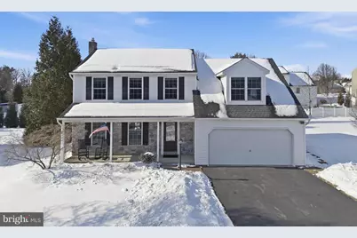 320 N New Street, Lititz, PA 17543 - Photo 1