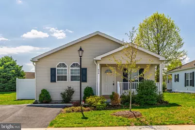 426 Eastwood Lane, Lancaster, PA 17601 - Photo 1
