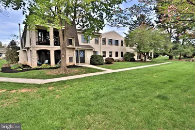 32 Valleybrook Drive, Lancaster, PA 17601 - Photo 1