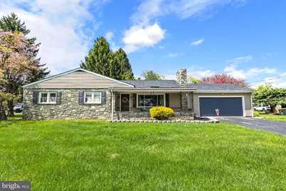 4 Pleasant Drive, Lancaster, PA 17602 - Photo 1