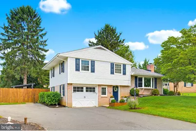 107 E Penn Grant Road, Willow Street, PA 17584 - Photo 1