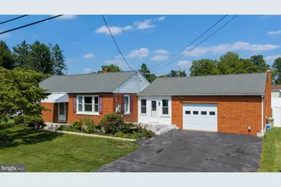 9 Park Circle Drive, Lancaster, PA 17603 - Photo 1