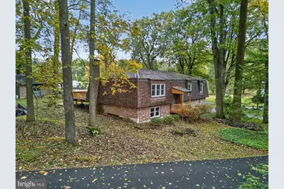 340 Chestnut Hill Road, Emmaus, PA 18049 - Photo 1
