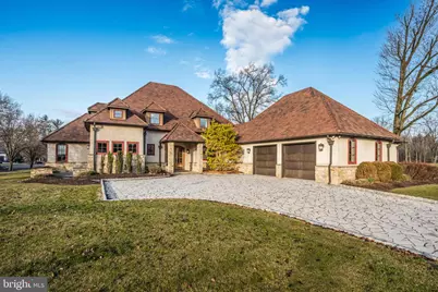 2687 Avenue Du Village, Bethlehem, PA 18015 - Photo 1