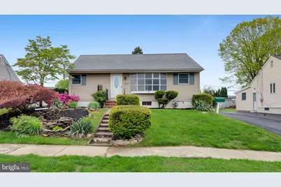 1534 Eastwood Drive, Bethlehem, PA 18018 - Photo 1
