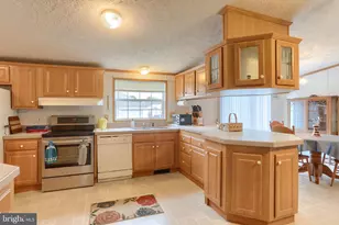 223 S Locust St, Palmyra, PA 17078 - Photo 12