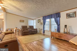 223 S Locust St, Palmyra, PA 17078 - Photo 6