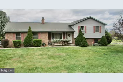 409 E Rosebud Road, Myerstown, PA 17067 - Photo 1