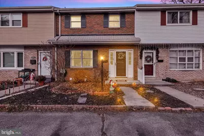 913 E Oak Street, Palmyra, PA 17078 - Photo 1