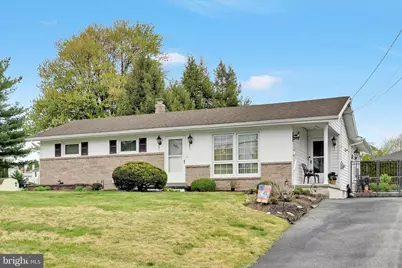 409 W Locust Street, Cleona, PA 17042 - Photo 1