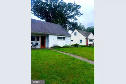 198 Oxford Circle, Norristown, PA 19403 - Photo 1